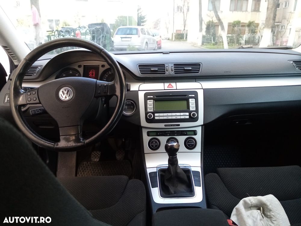 Volkswagen Passat 2.0 TDI BlueMotion Technology DPF Highline - 7