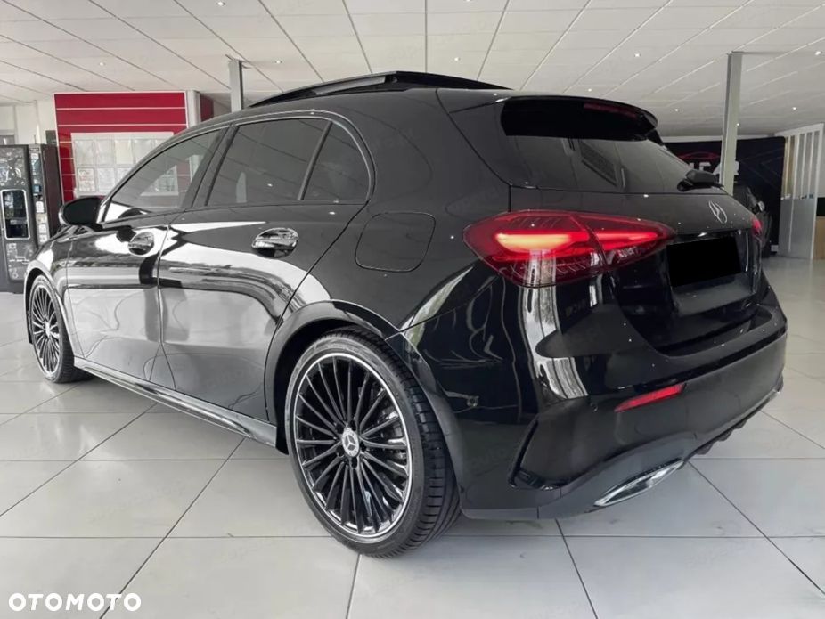 Mercedes-Benz Klasa A 220 4-Matic AMG Line 8G-DCT - 3