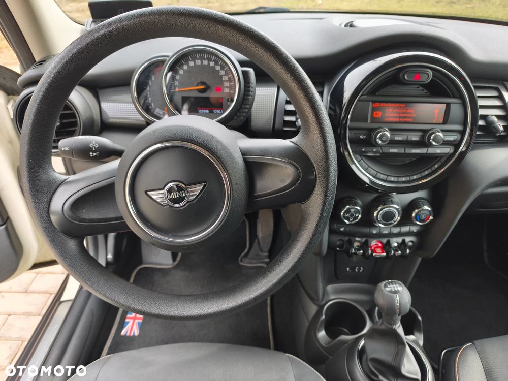 MINI Cooper Standard - 26