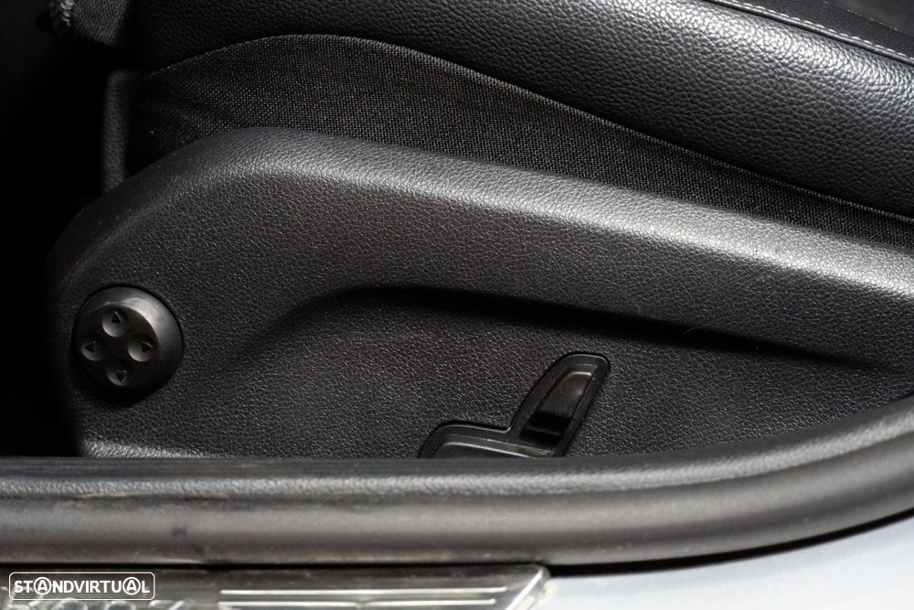 Mercedes-Benz E 220 d Avantgarde - 40