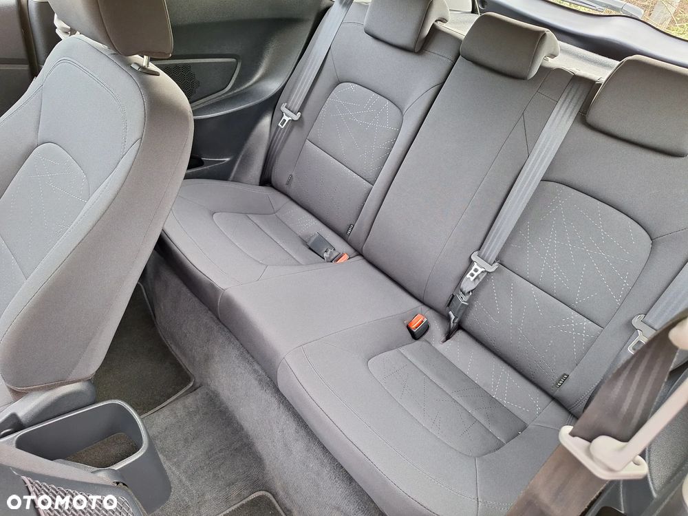 Kia Rio - 20