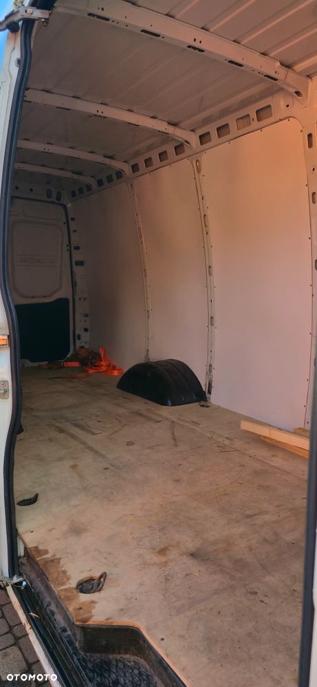 Iveco DAILY 35C14 D - 16