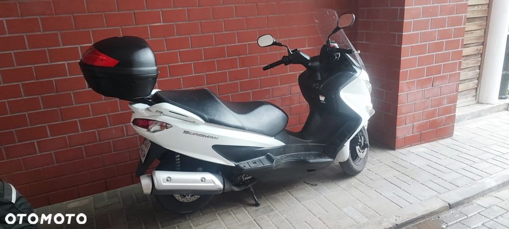 Suzuki Burgman - 6