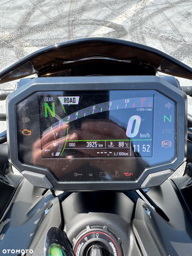 Kawasaki Z 900 - 23