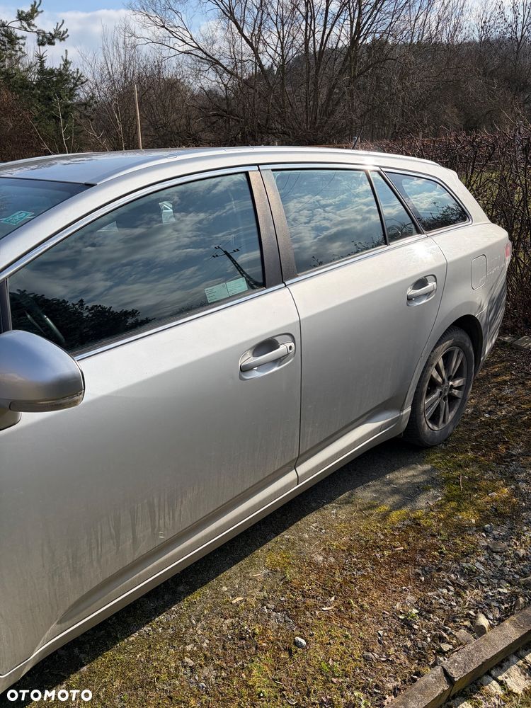 Toyota Avensis 2.0 D-4D Sol - 5