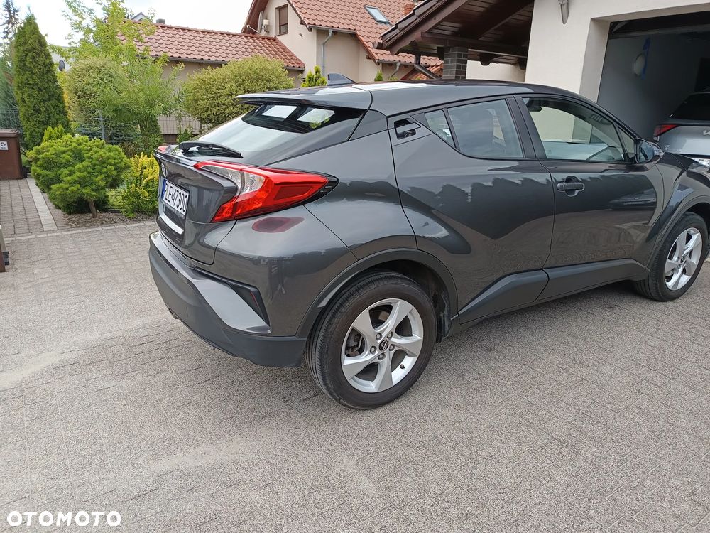 Toyota C-HR - 4