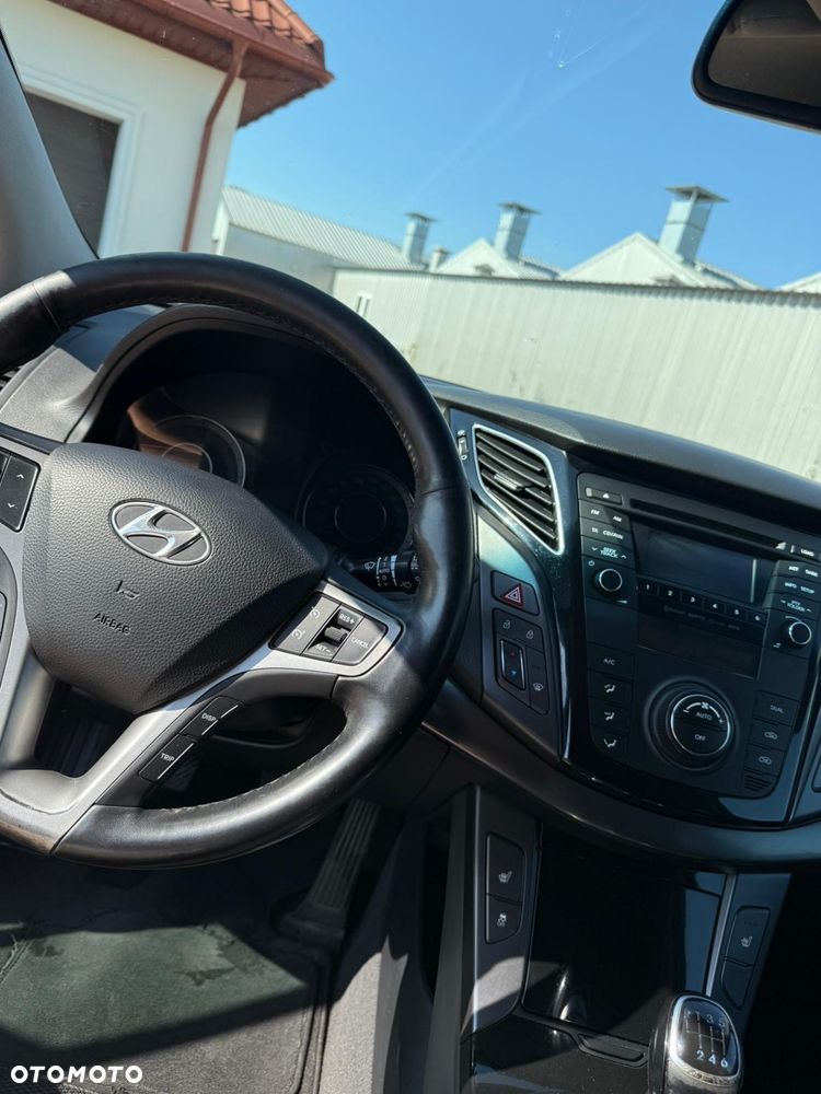 Hyundai i40 1.7 CRDi Comfort + - 8