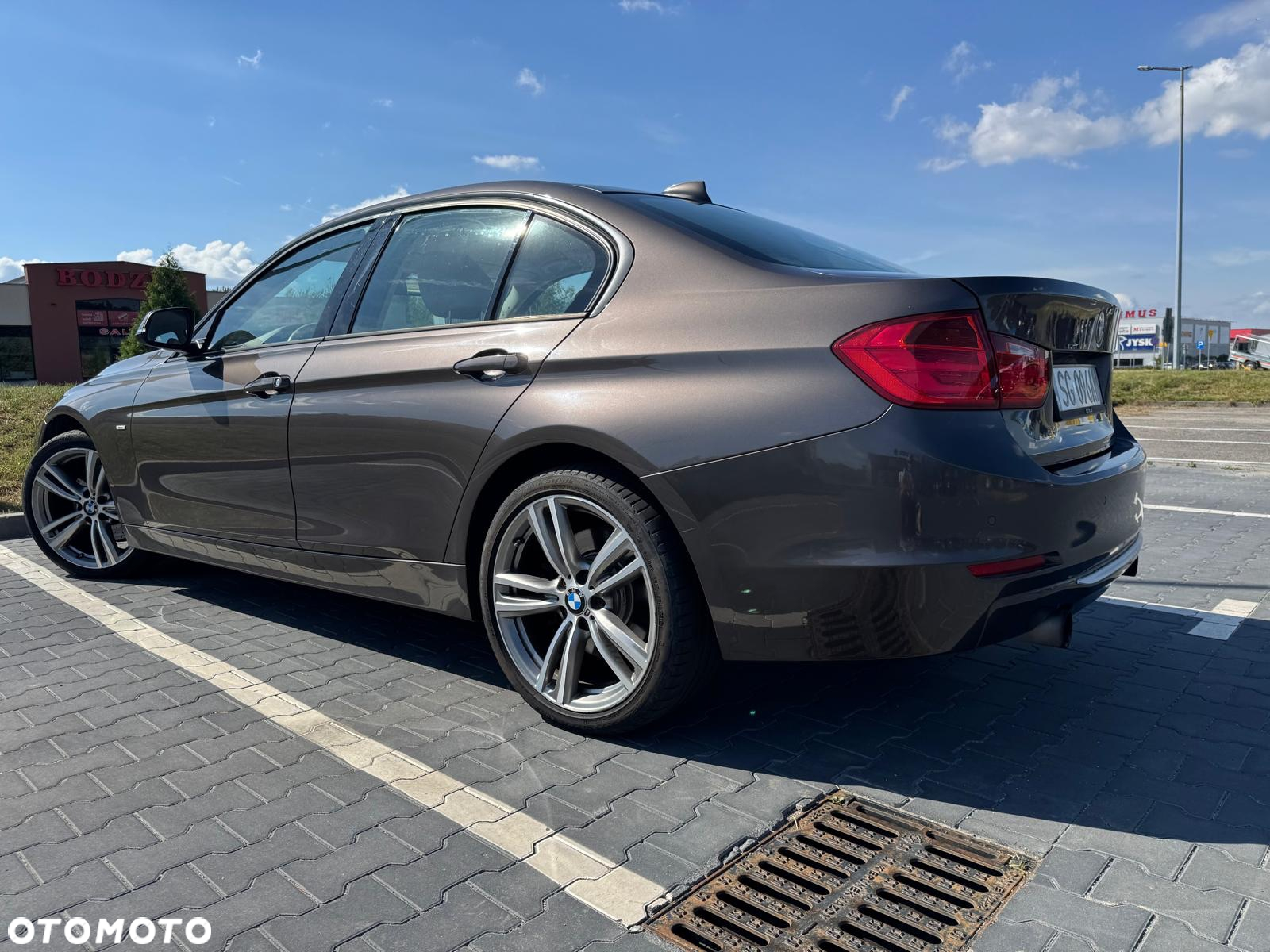 BMW Seria 3 335i Modern Line - 15