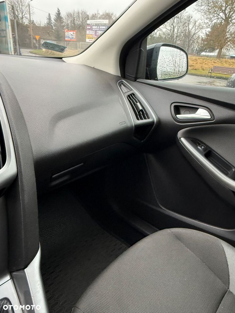 Ford Focus 1.6 Trend - 13
