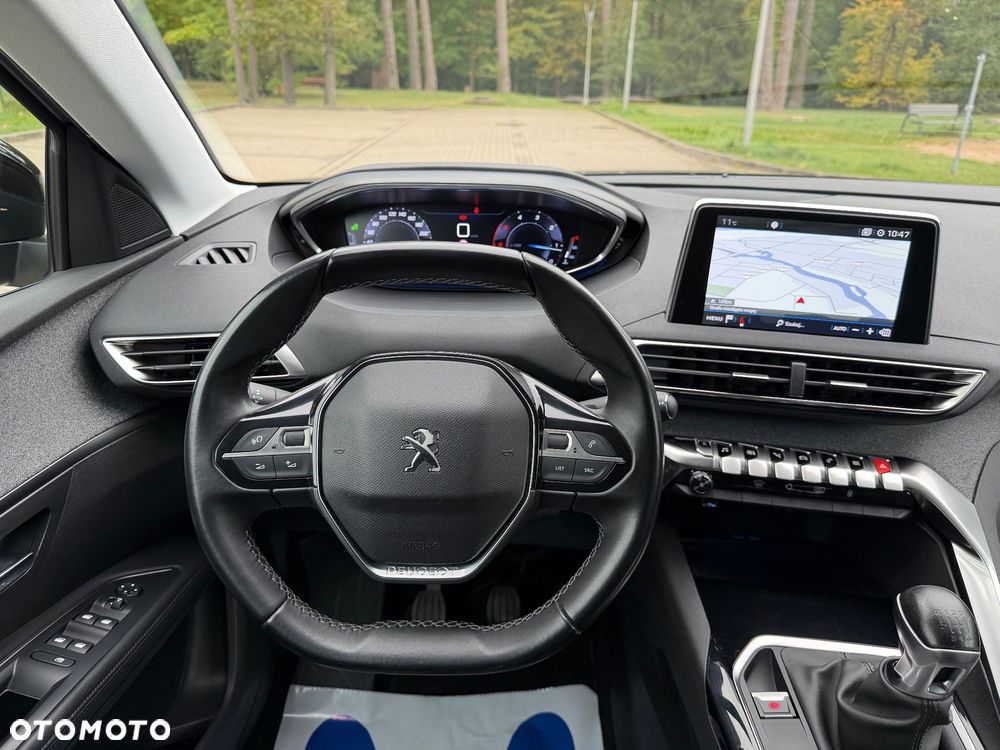 Peugeot 5008 1.5 BlueHDI Allure S&S - 16