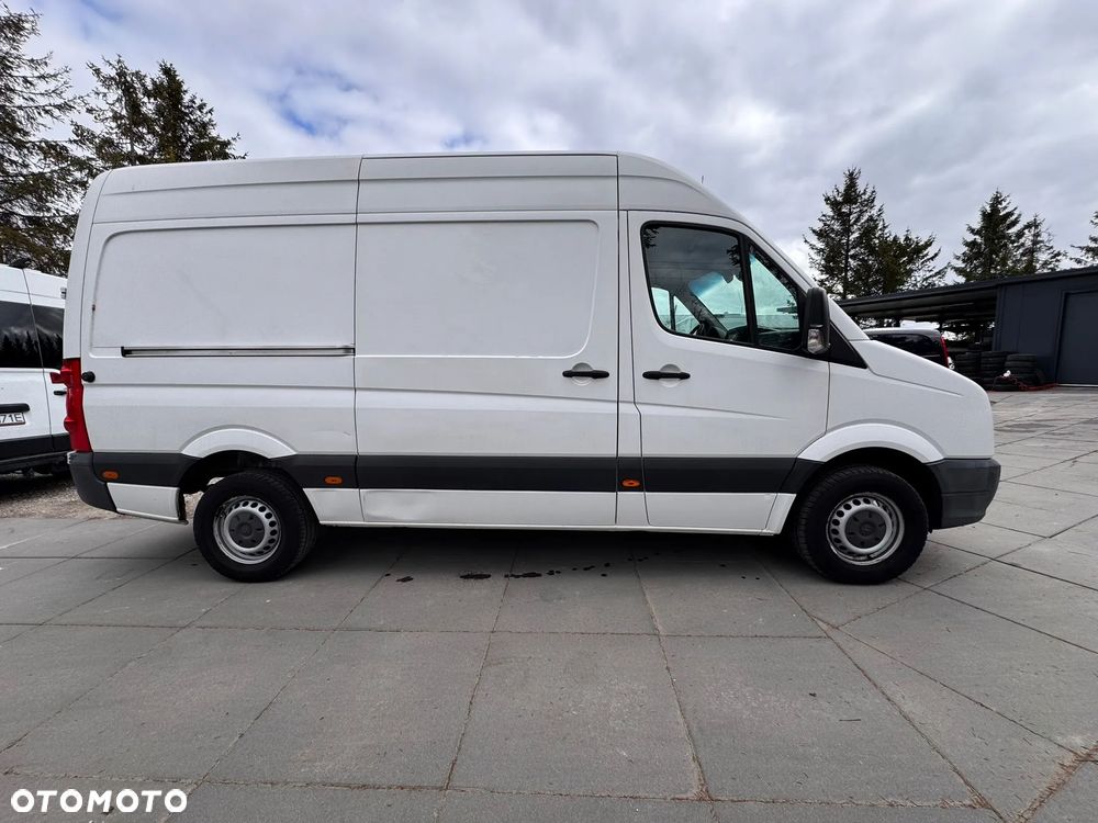 Volkswagen CRAFTER ŚREDNI PO LIFTOWY KLIMATYZACJA - 2