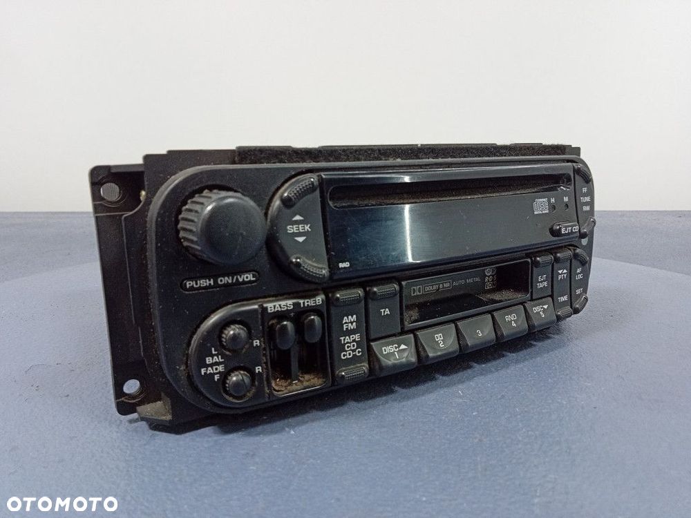 VOYAGER CARAVAN IV RADIO CD KASETY OEM P56038585AO - 3