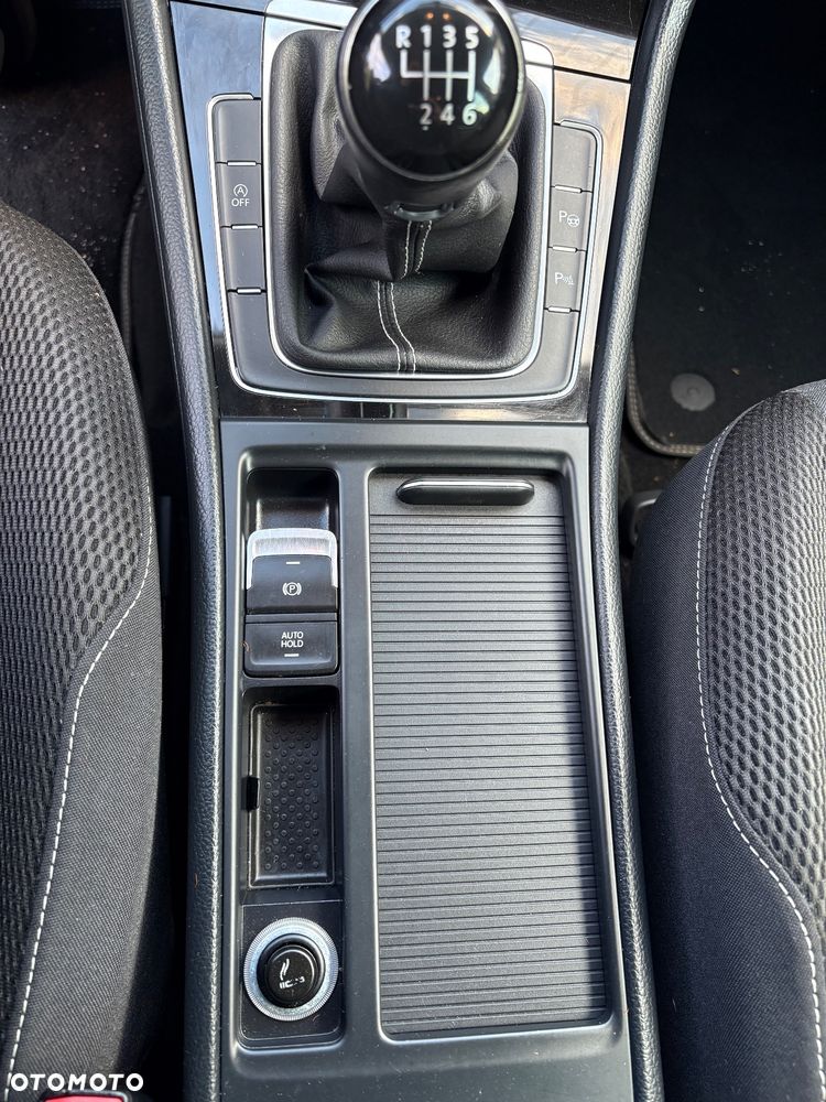 Volkswagen Golf 1.2 TSI BlueMotion Technology Cup - 10