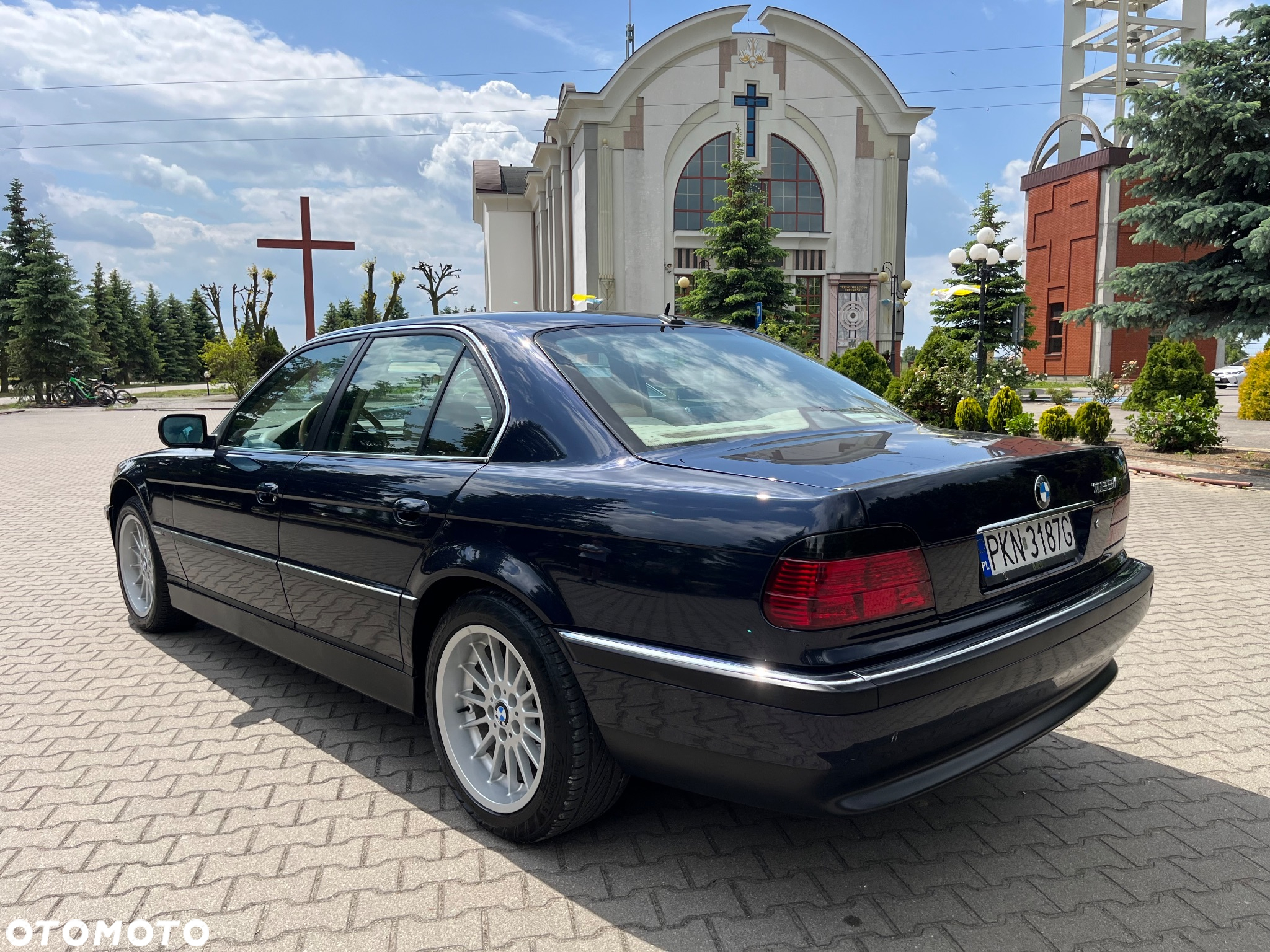 BMW Seria 7 728i L - 3
