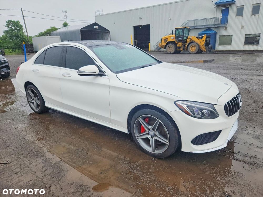 Mercedes-Benz Klasa C 300 7G-TRONIC AMG Line - 2