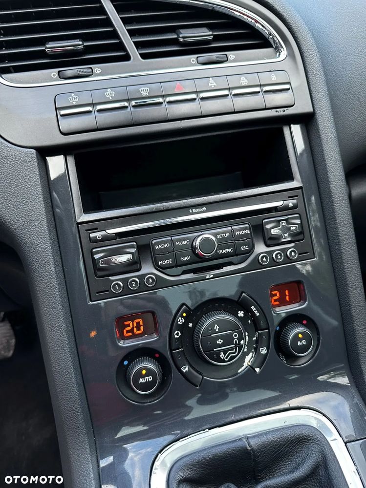 Peugeot 5008 HDI 150 Business-Line - 16