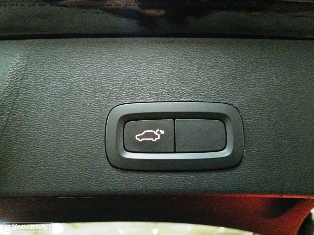 Volvo XC 40 1.5 T5 PHEV Momentum Plus - 14