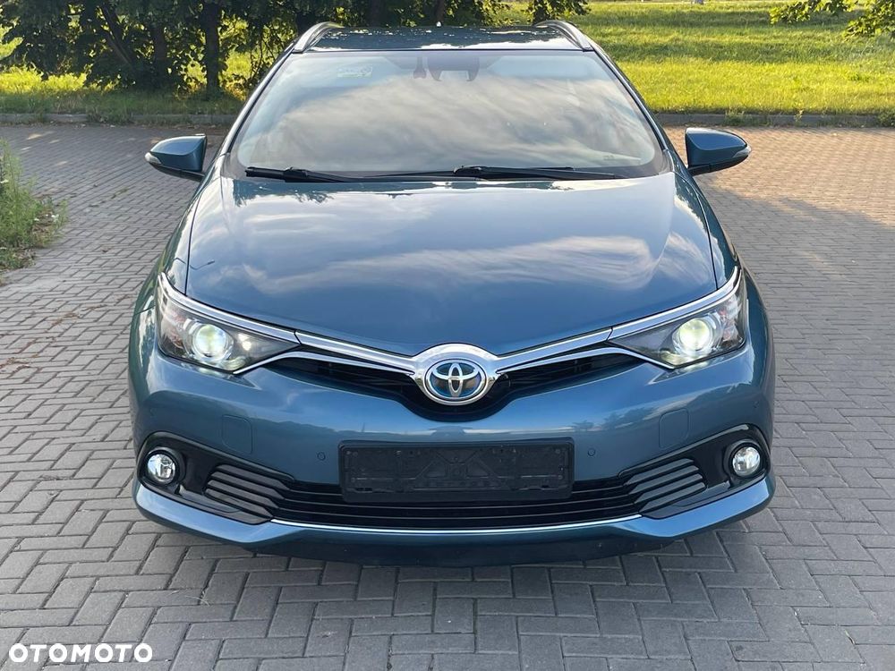Toyota Auris Hybrid 135 Premium - 3