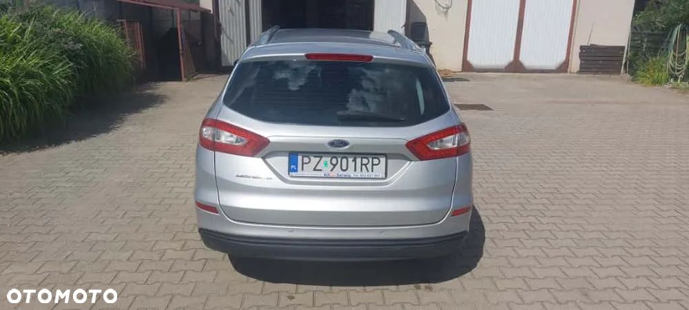 Ford Mondeo - 12