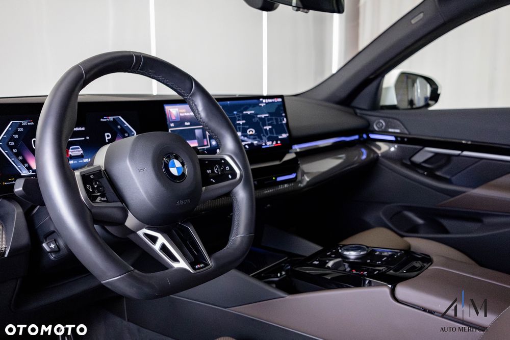 BMW Seria 5 520d xDrive Touring - 16