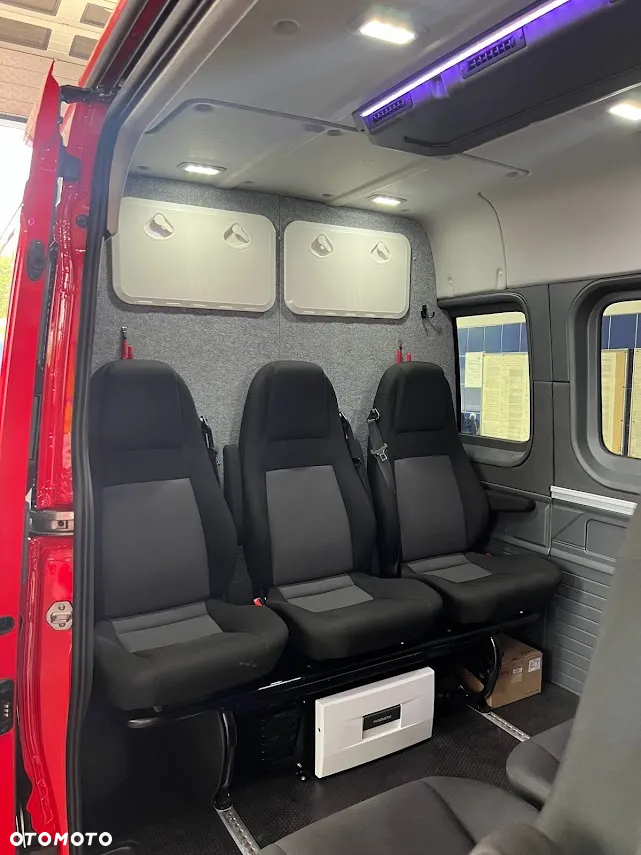Volkswagen Crafter - 16