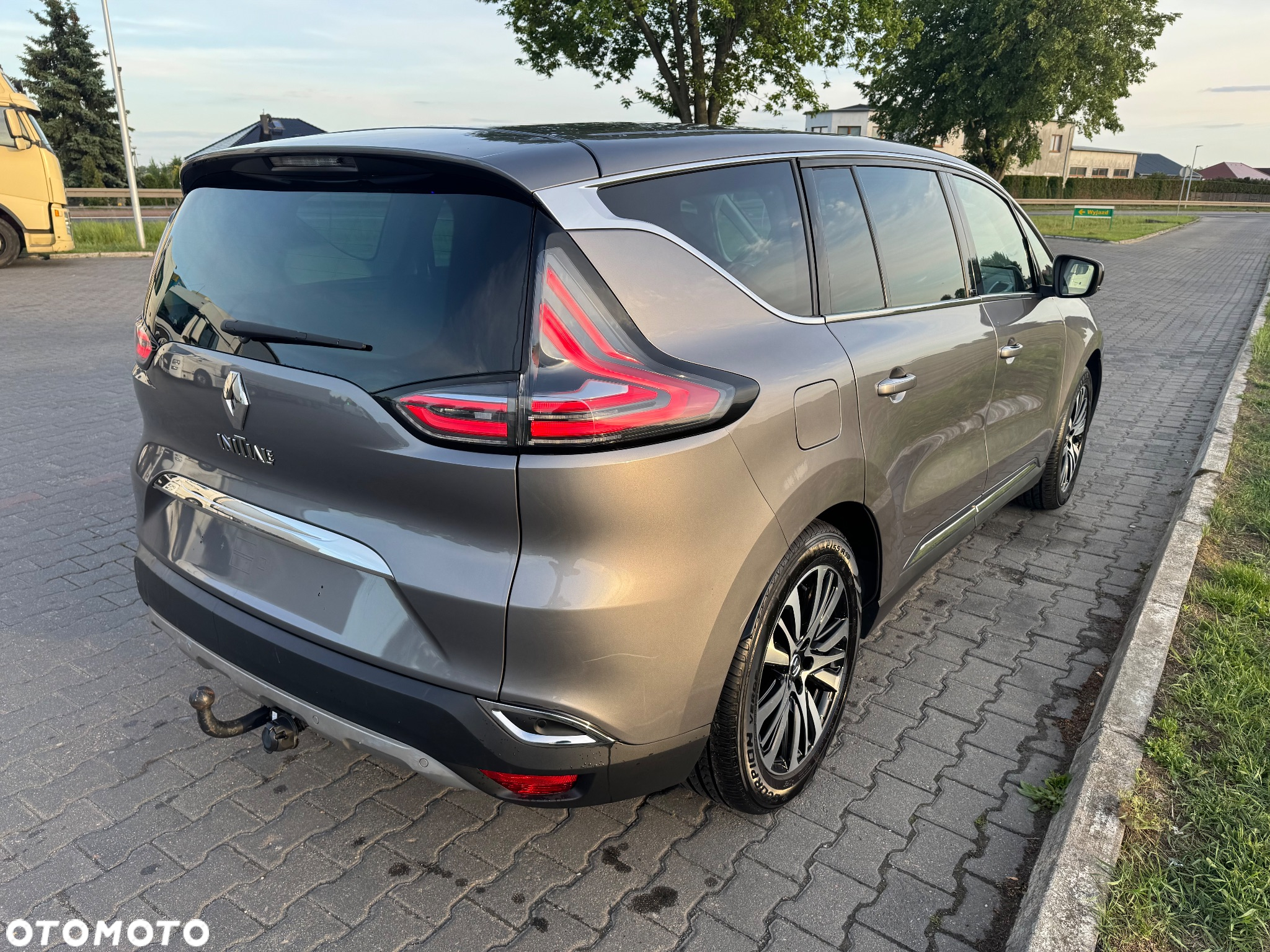 Renault Espace 1.6 dCi Energy Initiale Paris EDC - 7