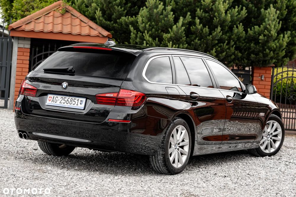 BMW Seria 5 525d xDrive Sport-Aut Modern Line - 10