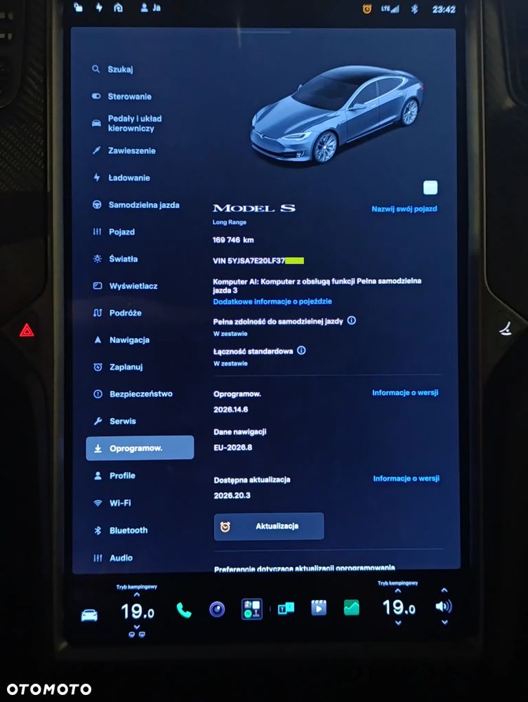 Tesla Model S - 8
