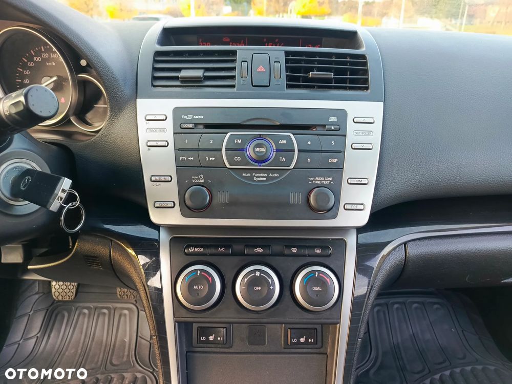 Mazda 6 Sport 1.8 Comfort - 21