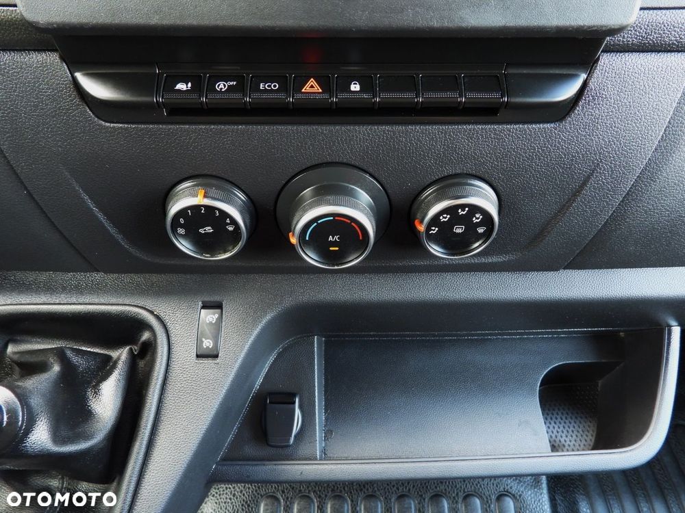 Renault MASTER PLANDEKA 10 PALET TEMPOMAT LEDY PNEUMATYKA KLIMATYZACJA  165KM - 34