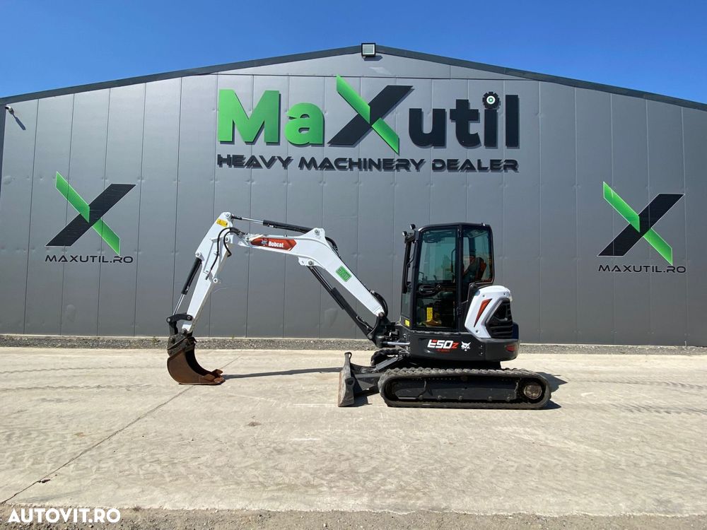 Bobcat E50Z Miniexcavator - 1