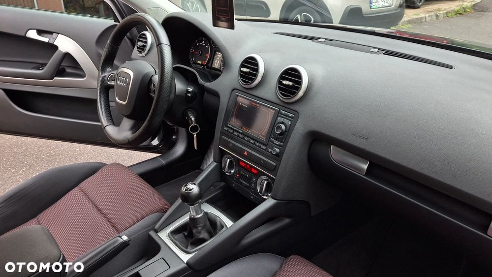 Audi A3 3-drzwiowe 2.0 TDI DPF quattro S line Sportpaket - 2