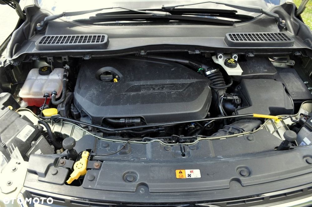 Ford Kuga - 40