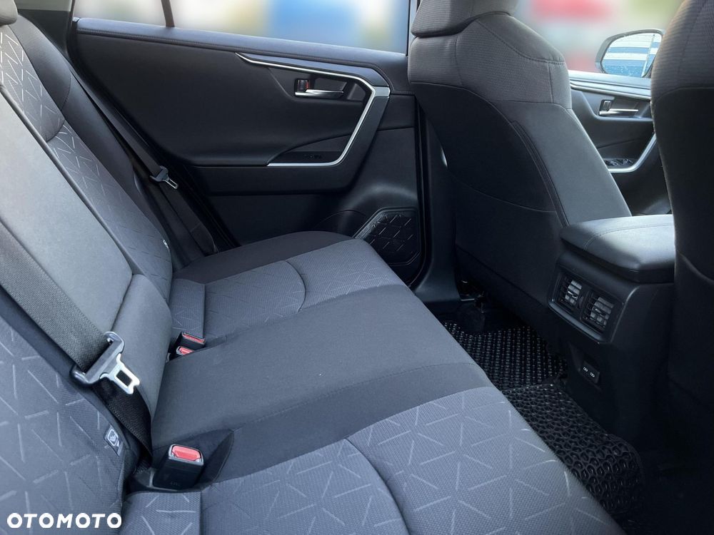 Toyota RAV4 - 10