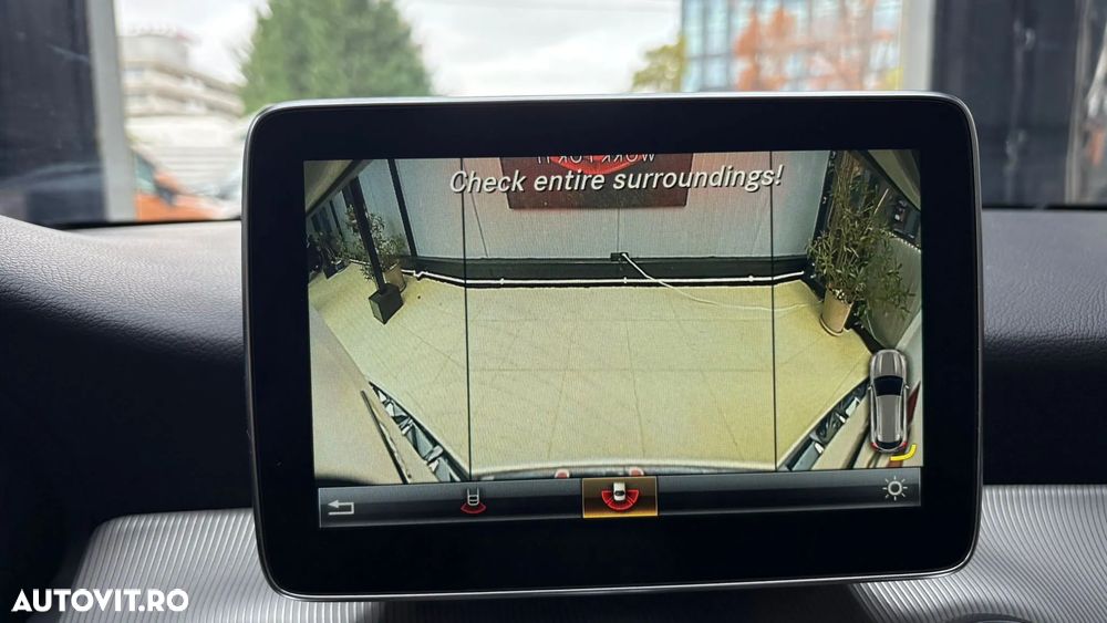 Mercedes-Benz GLA 200 d 4MATIC Aut. - 13