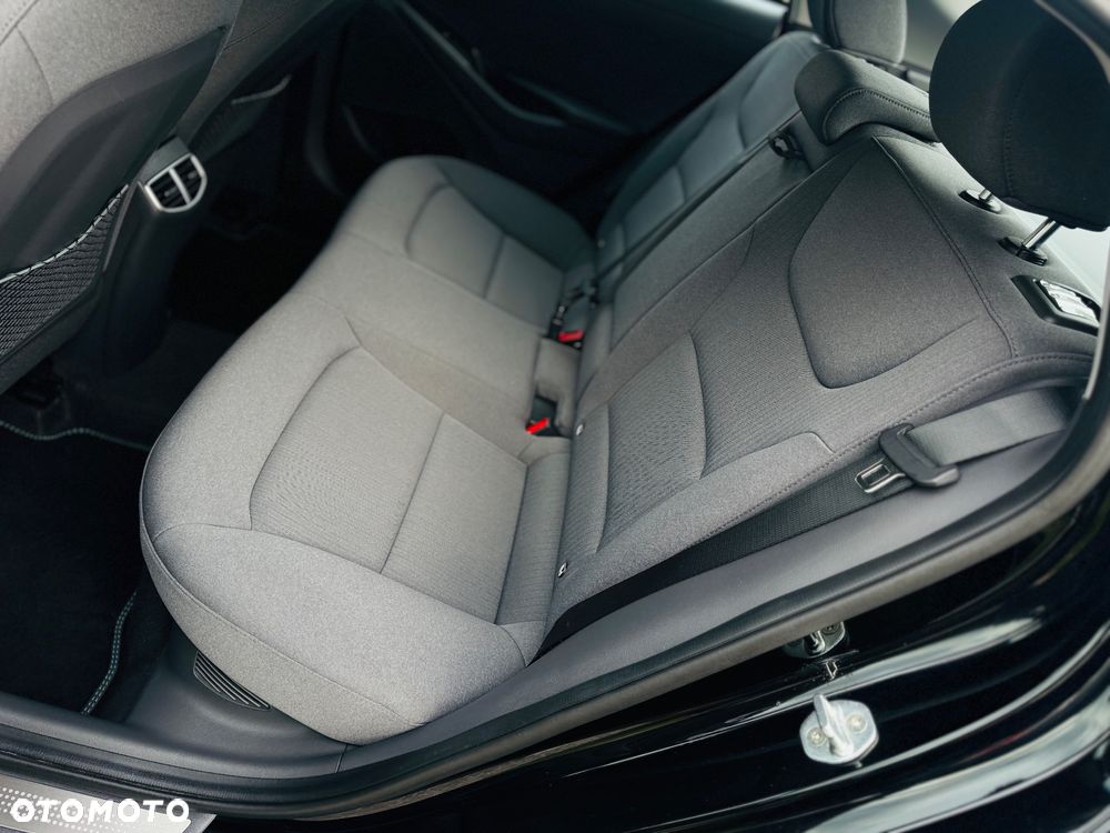 Hyundai IONIQ Hybrid 1.6 GDI Premium - 24