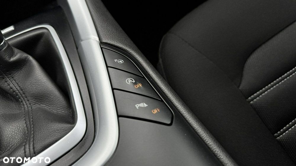 Ford Mondeo 2.0 EcoBlue Titanium - 23