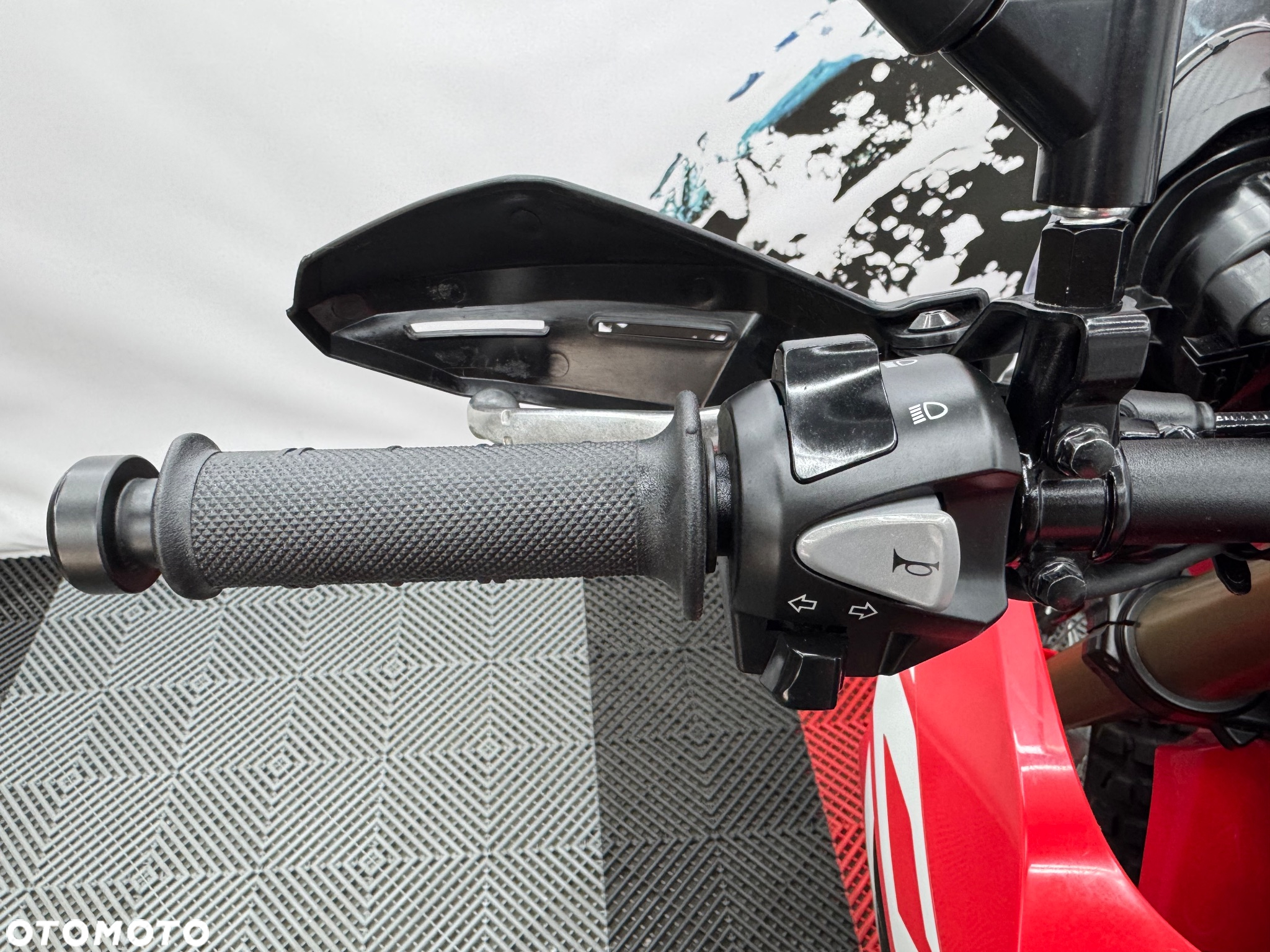 Honda CRF - 27