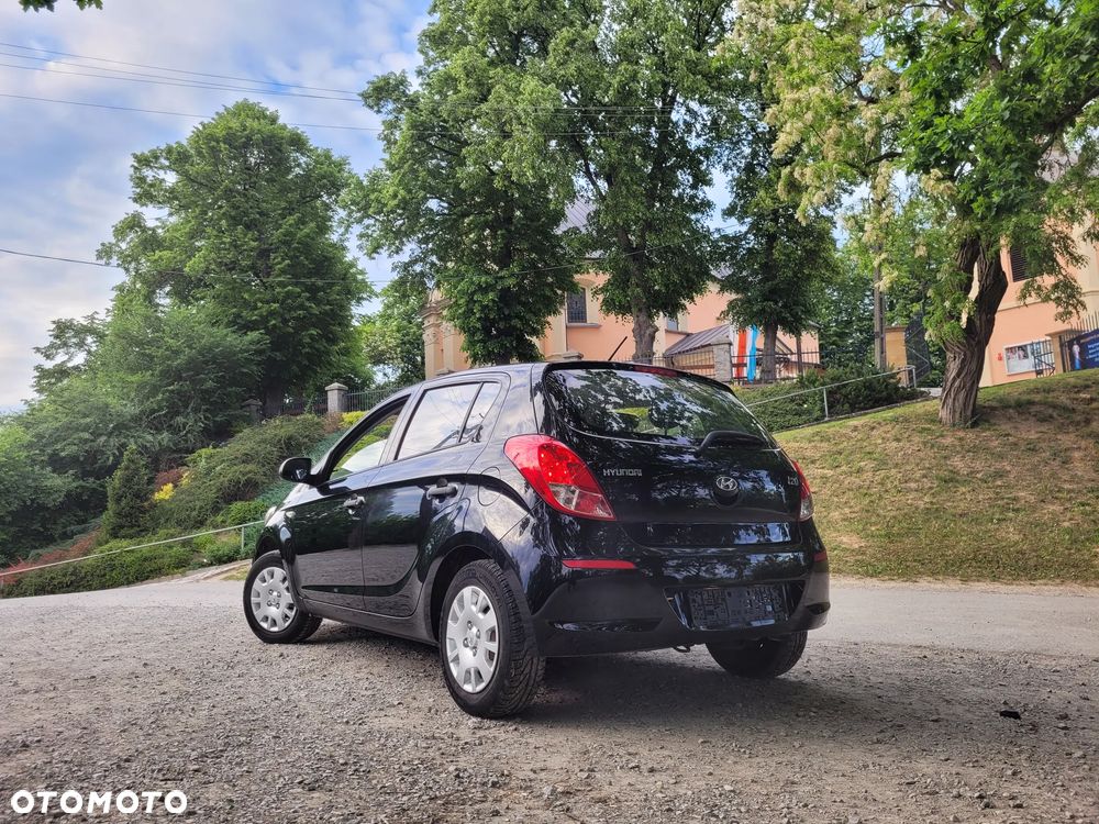 Hyundai i20 1.2 Fifa World Cup Edition - 19