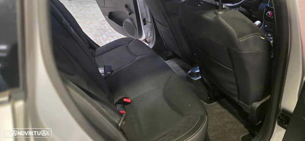 Renault Clio 0.9 TCe Limited Edition - 19
