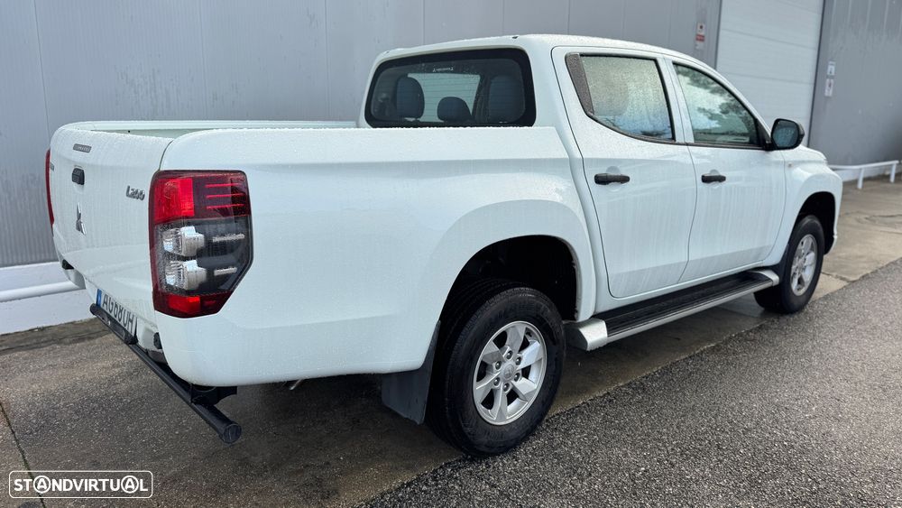 Mitsubishi L-200 Cabine dupla 2WD - 11