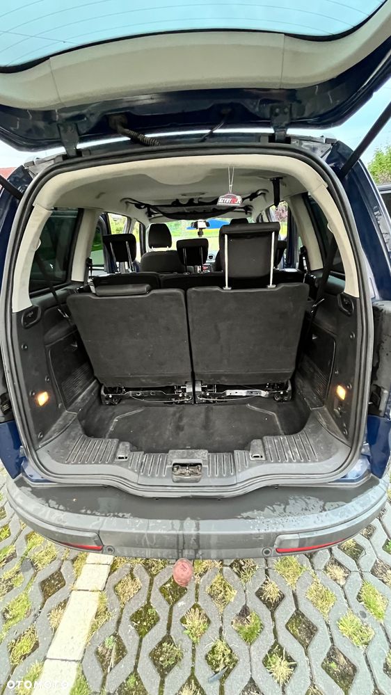 Ford Galaxy 2.0 TDCi Trend - 13
