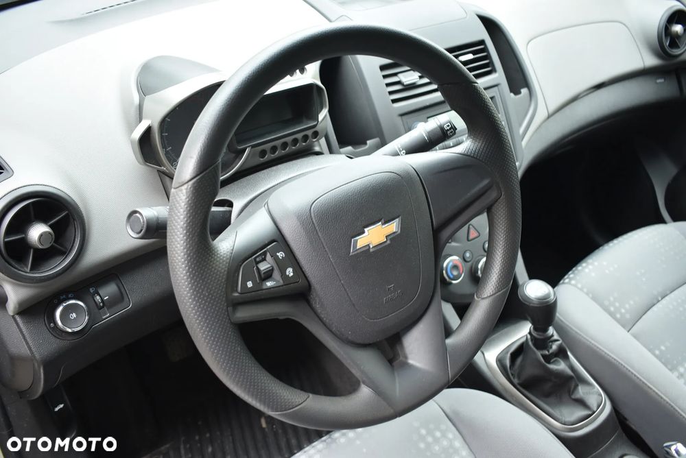 Chevrolet Aveo 1.2 LS+ - 10