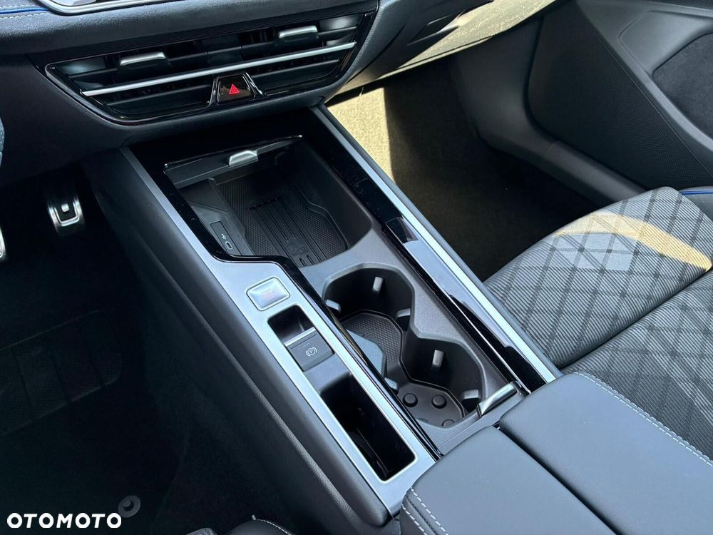Volkswagen Passat Variant - 25