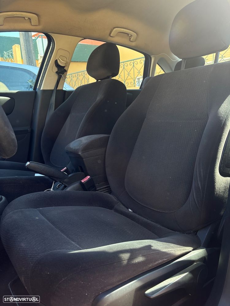Citroën C4 1.6 HDi FAP Exclusive - 3