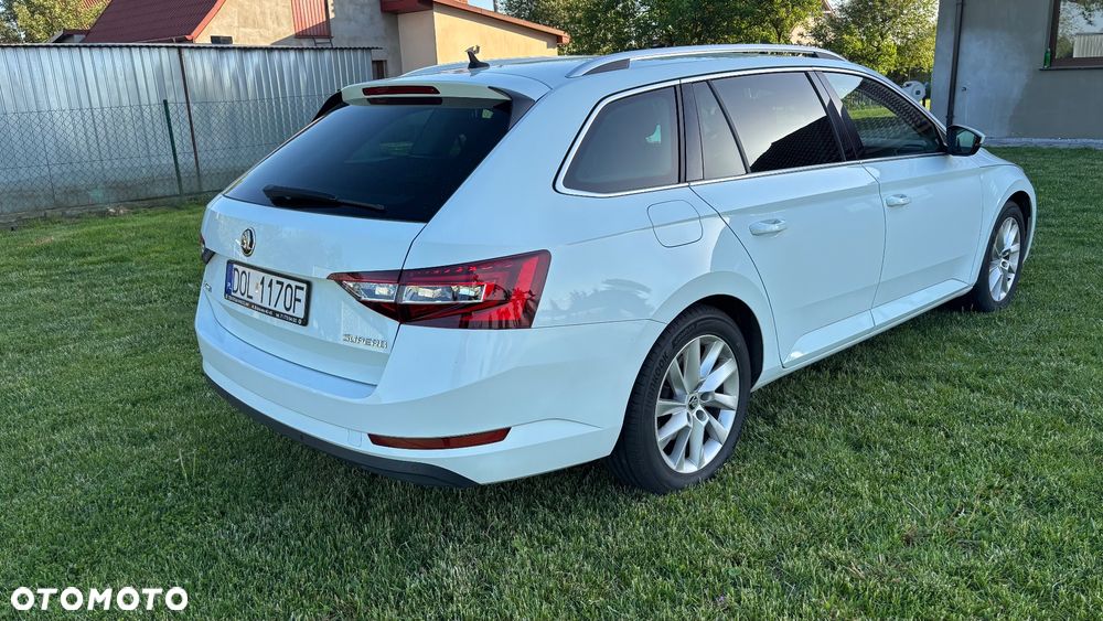 Skoda Superb 2.0 TDI Style - 6