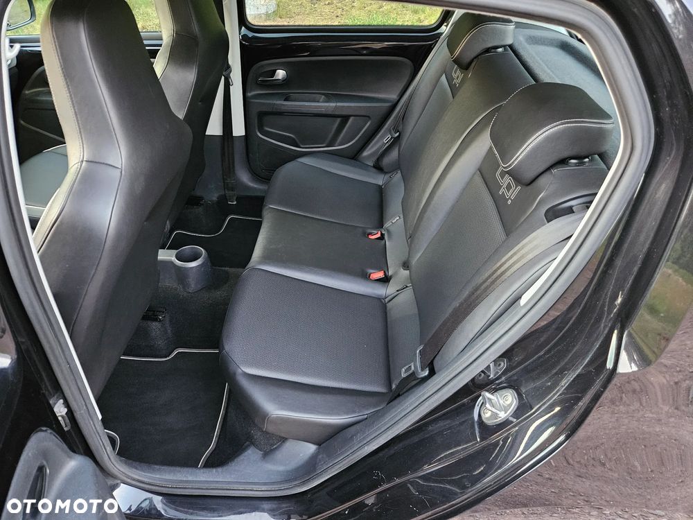 Volkswagen up! high - 8