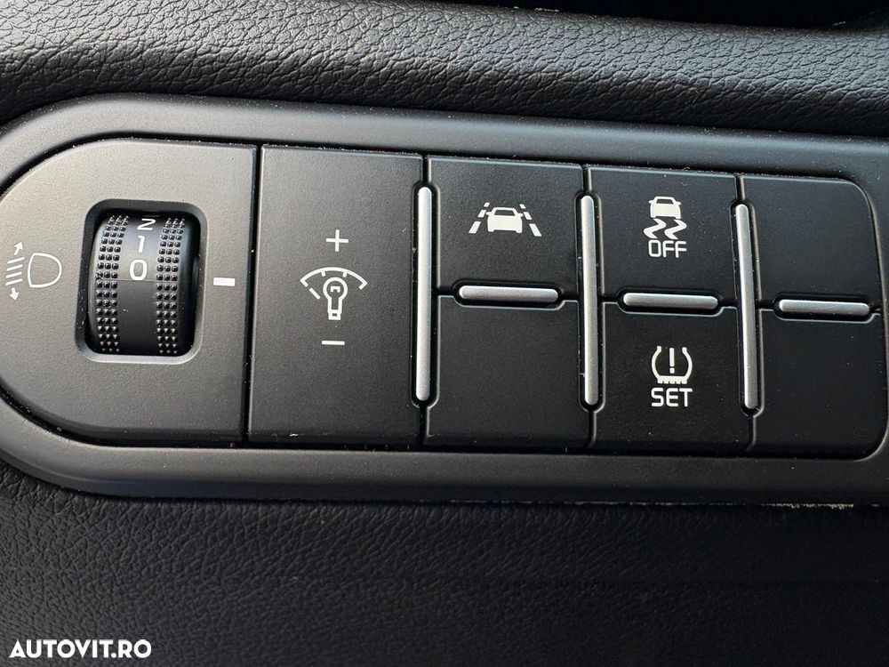 Kia Ceed 1.6 DSL MHEV 7DCT HP GT Line - 10