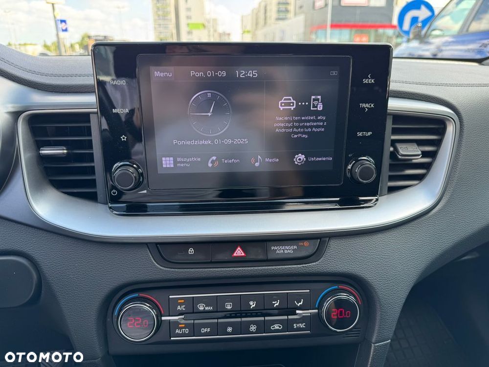 Kia Ceed 1.5 T-GDI M - 11