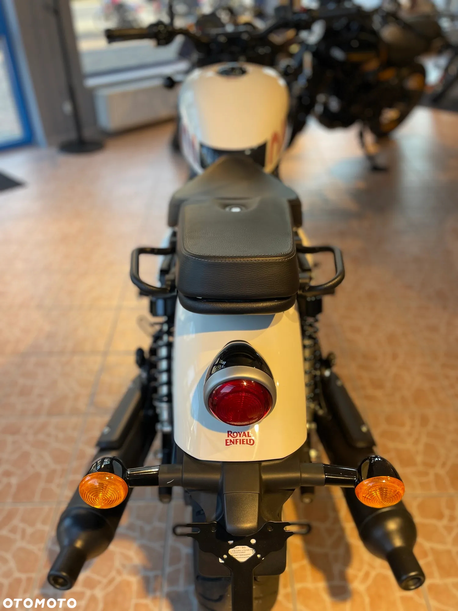 Royal Enfield Shotgun - 3